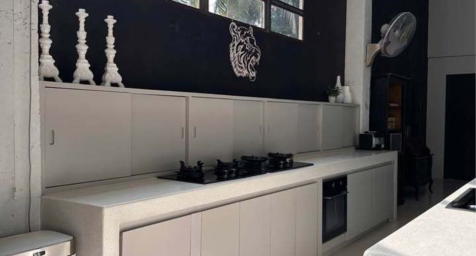 For rent 4 bedrooms house in Ko Samui, Surat Thani