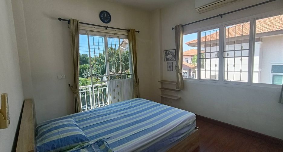 For rent 3 bedrooms house in Saraphi, Chiang Mai