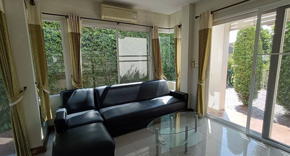 For rent 3 bedrooms house in Saraphi, Chiang Mai