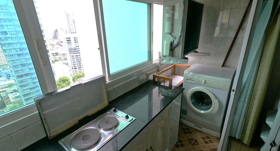 For rent and for sale studio condo in Bang Rak, Bangkok
