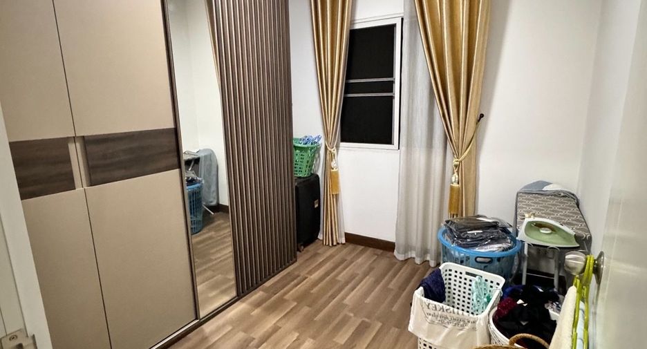 For sale 3 bedrooms townhouse in Mueang Chiang Mai, Chiang Mai