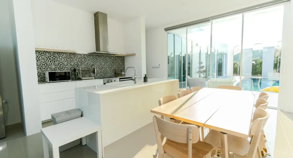 For rent 4 bedrooms villa in Hua Hin, Prachuap Khiri Khan