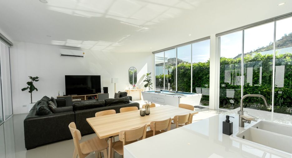 For rent 4 bedrooms villa in Hua Hin, Prachuap Khiri Khan