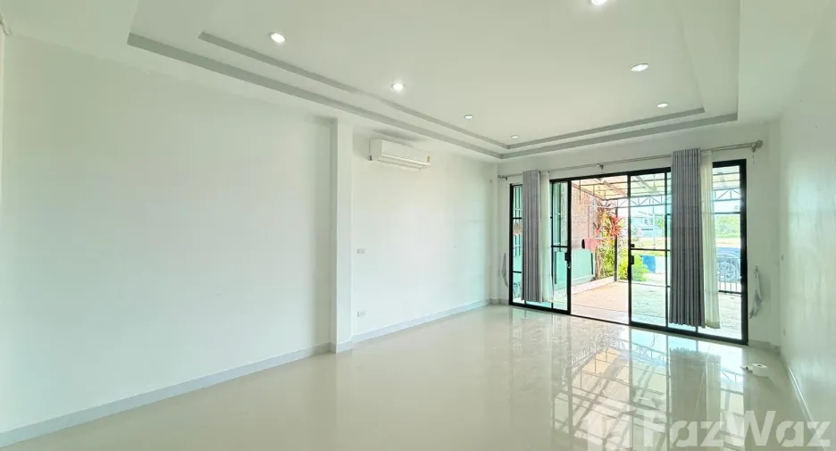 For sale and for rent 2 bedrooms townhouse in Pran Buri, Prachuap Khiri Khan