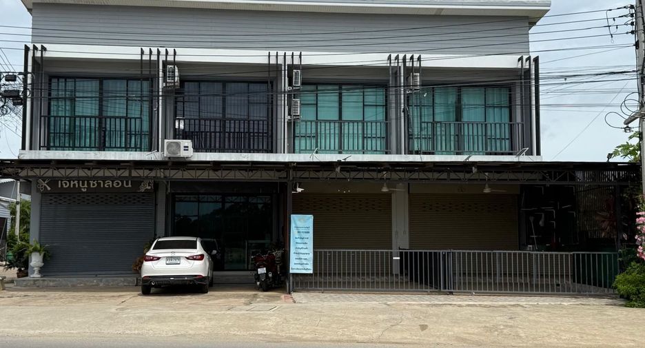 出售 和 出租 2 卧室 联排别墅 在 Pran Buri, 班武里府