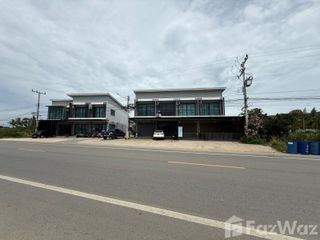 For sale and for rent 2 bedrooms townhouse in Pran Buri, Prachuap Khiri Khan