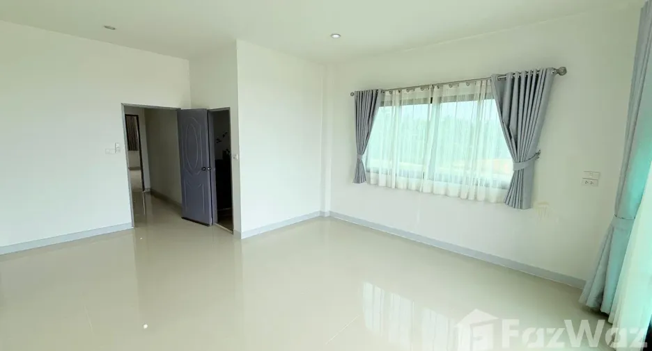 For sale and for rent 2 bedrooms townhouse in Pran Buri, Prachuap Khiri Khan
