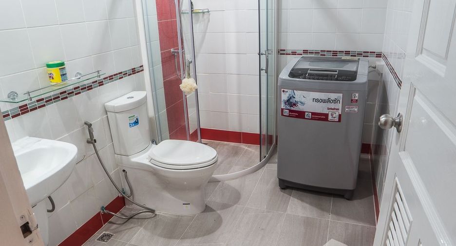 For sale 1 bed condo in Bang Na, Bangkok