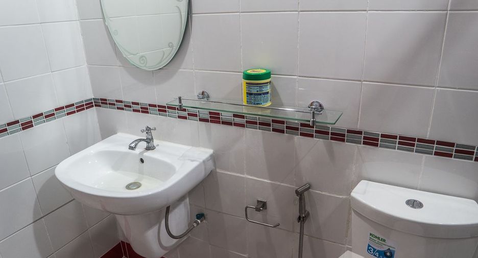 For sale 1 bed condo in Bang Na, Bangkok