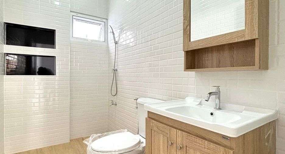 Продажа 3 спальни дом в Сан Кампаенг, Чианг Маи