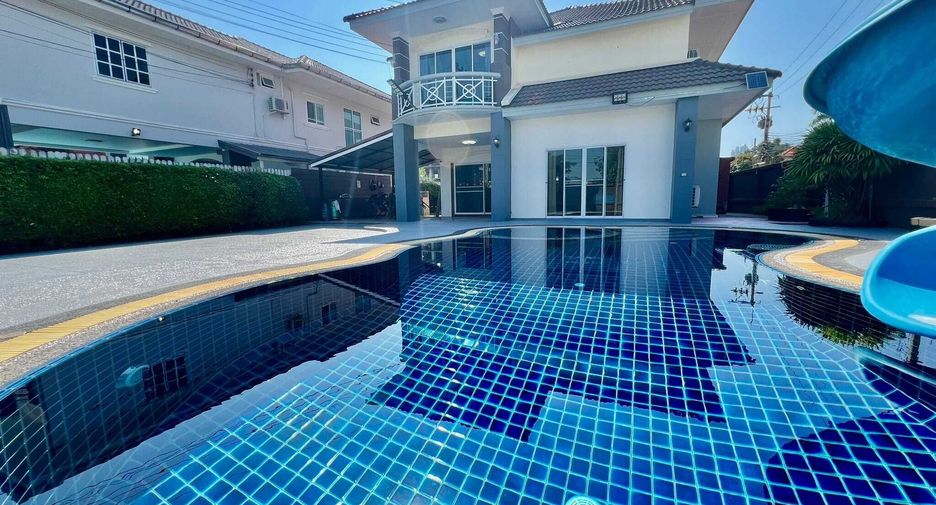 For rent 5 bedrooms villa in Bang Lamung, Chonburi