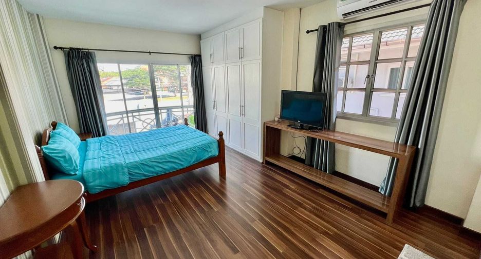 For rent 5 bedrooms villa in Bang Lamung, Chonburi