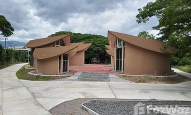 For rent 7 bedrooms retail Space in Mueang Chiang Mai, Chiang Mai