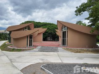 For rent 7 bedrooms retail Space in Mueang Chiang Mai, Chiang Mai