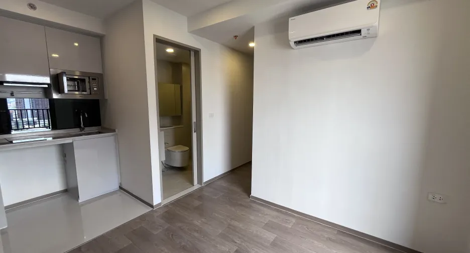 For sale 1 bed condo in Bangkok Noi, Bangkok