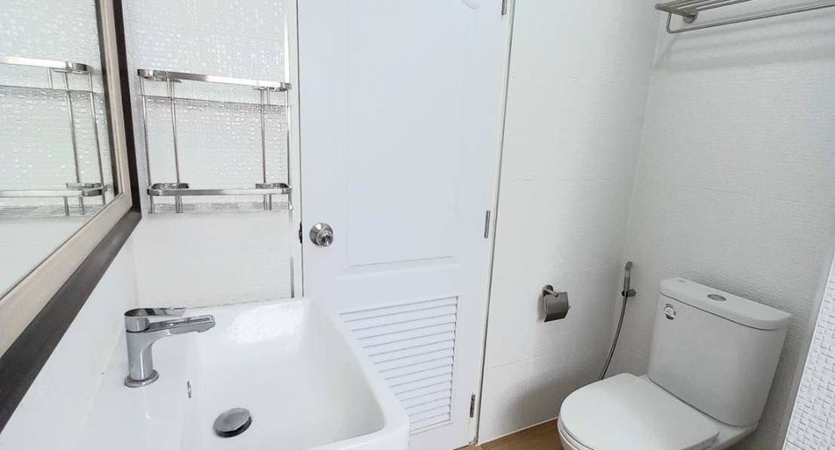 For rent 3 bedrooms house in Bang Lamung, Chonburi