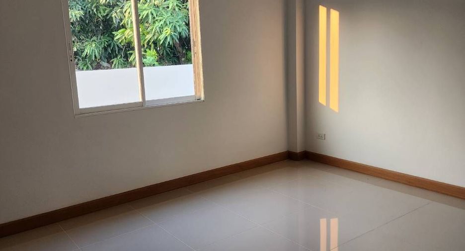 For sale 3 bedrooms house in San Sai, Chiang Mai