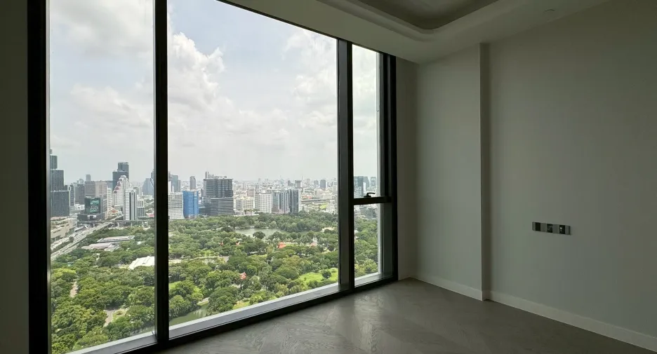 For sale 3 bedrooms condo in Sathon, Bangkok