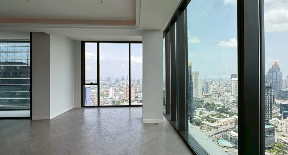 For sale 3 bedrooms condo in Sathon, Bangkok