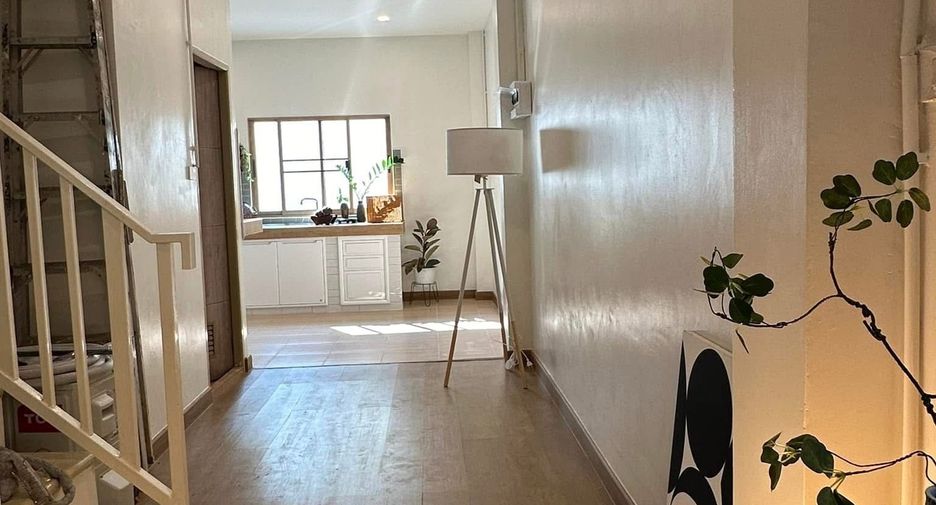 For sale and for rent 2 bedrooms townhouse in Mueang Chiang Mai, Chiang Mai