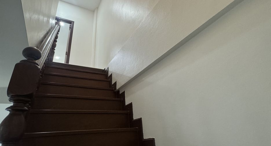 For rent 2 bedrooms townhouse in Bang Lamung, Chonburi