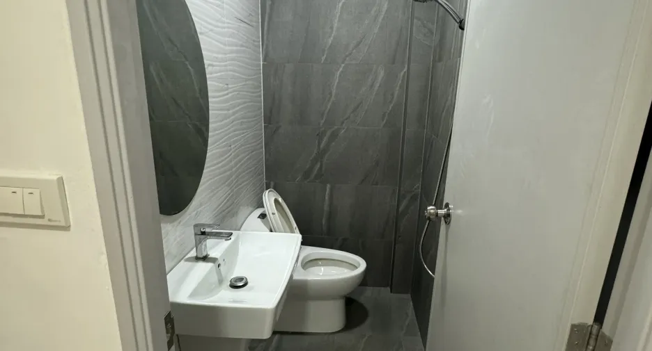 For rent 2 bedrooms townhouse in Bang Lamung, Chonburi