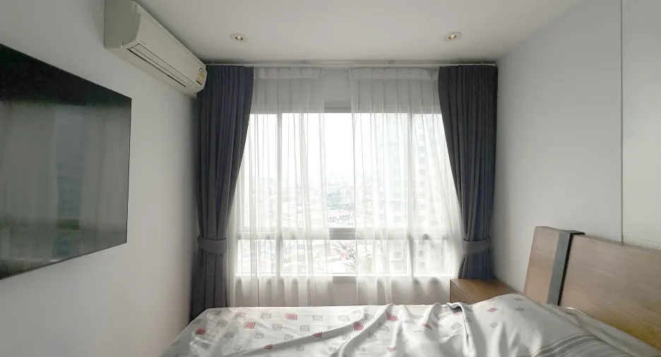 For sale 2 bedrooms condo in Phasi Charoen, Bangkok