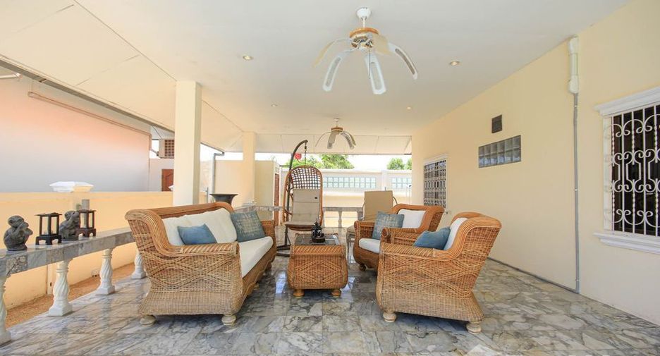 Villa en alquiler de 3 habitaciones en Cha Am, Phetchaburi