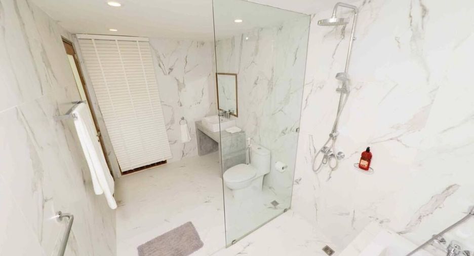 For rent 3 bedrooms townhouse in Ko Samui, Surat Thani