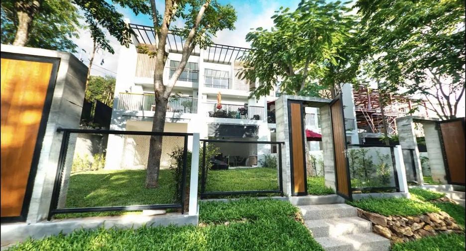For rent 3 bedrooms townhouse in Ko Samui, Surat Thani