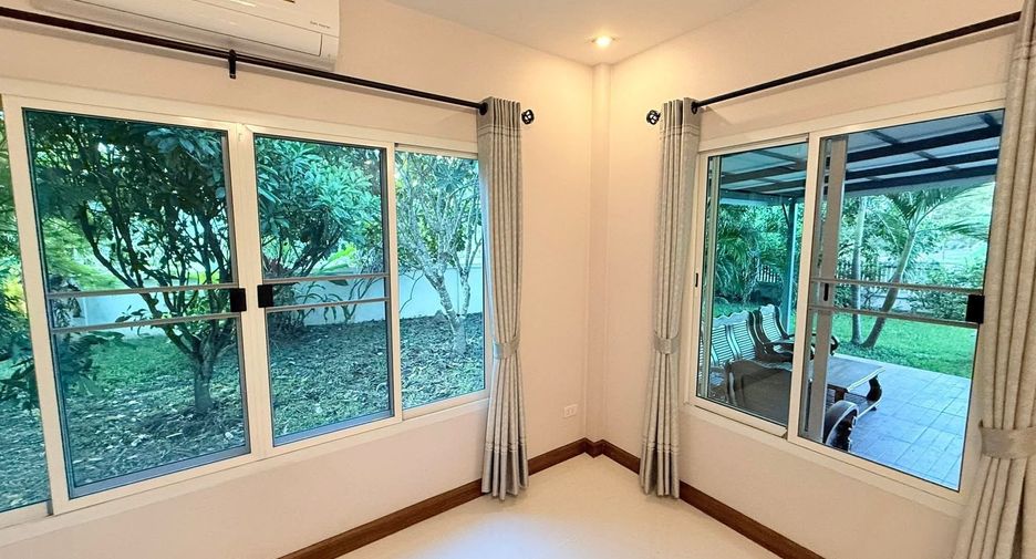 For rent 4 bedrooms house in San Sai, Chiang Mai