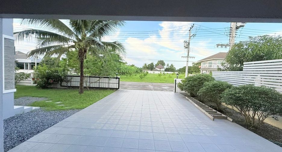 For rent 4 bedrooms house in San Sai, Chiang Mai