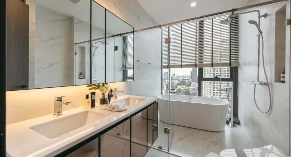For sale 2 bedrooms condo in Watthana, Bangkok