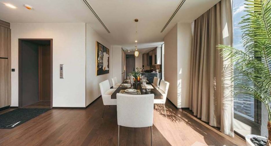 For sale 2 bedrooms condo in Watthana, Bangkok