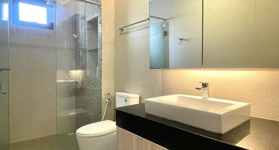 Casa en venta de 7 habitaciones en Hang Dong, Chiang Mai