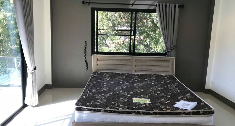 À louer 3 chambres maison à Mueang Chiang Mai, Chiang Mai