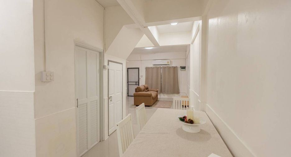 For rent 2 bedrooms townhouse in Hua Hin, Prachuap Khiri Khan