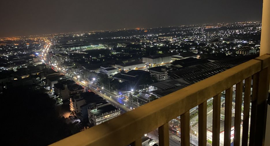 For sale 1 bed condo in Mueang Samut Prakan, Samut Prakan