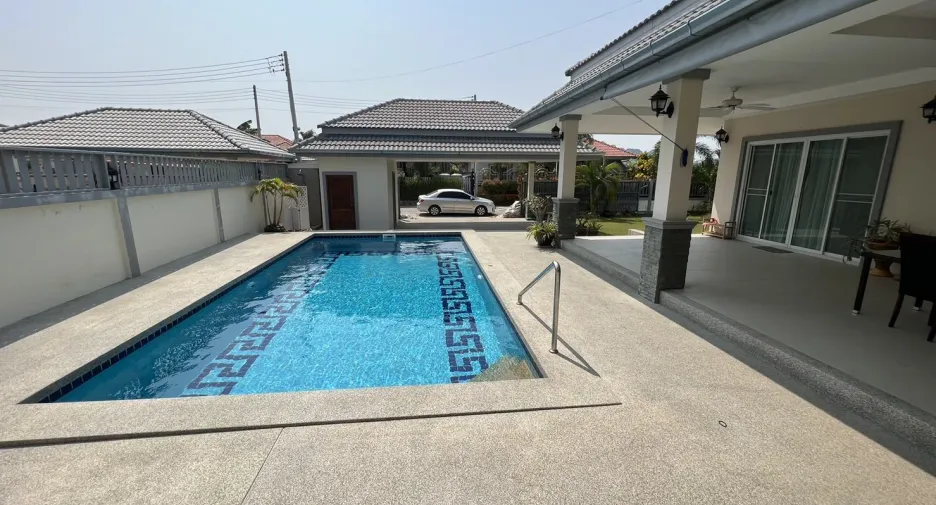 For rent 3 bedrooms villa in Cha Am, Phetchaburi