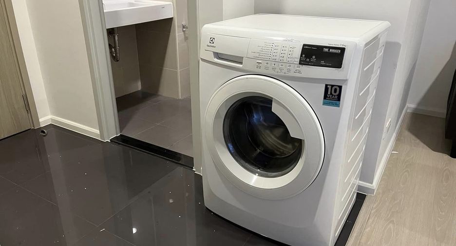 Condo en alquiler de 1 habitaciones en Bang Phli, Samut Prakan