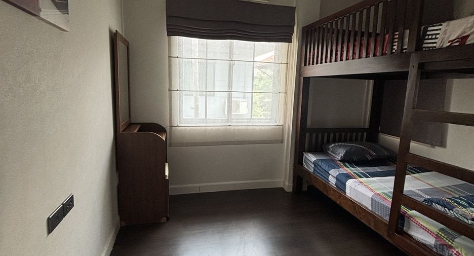 For sale and for rent 4 bedrooms house in San Sai, Chiang Mai