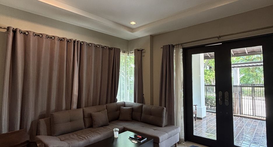 For sale and for rent 4 bedrooms house in San Sai, Chiang Mai
