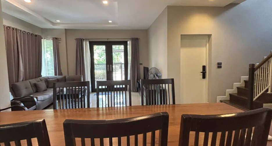 For sale and for rent 4 bedrooms house in San Sai, Chiang Mai