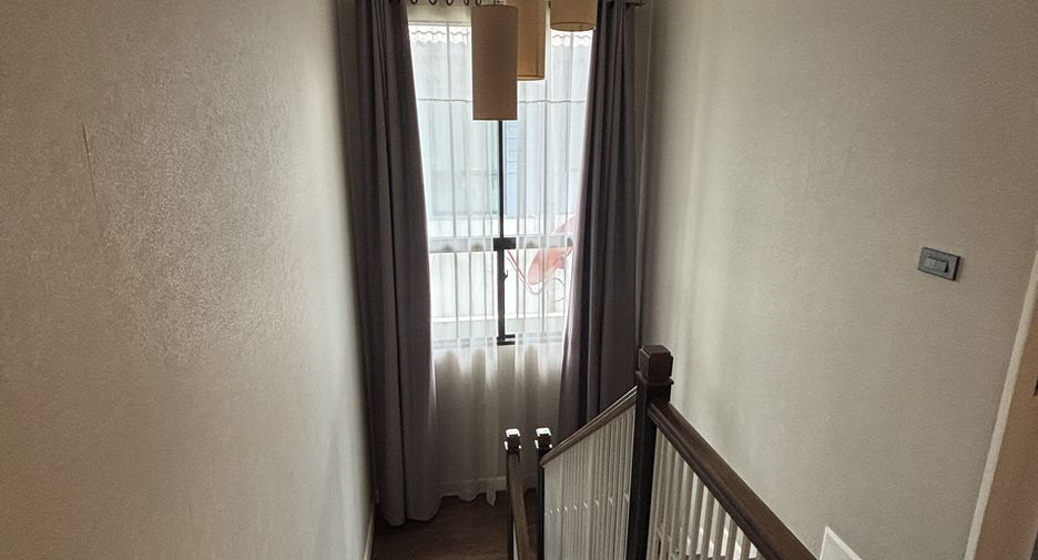 For sale and for rent 4 bedrooms house in San Sai, Chiang Mai