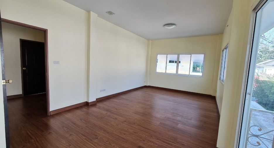 Casa en venta de 3 habitaciones en Saraphi, Chiang Mai