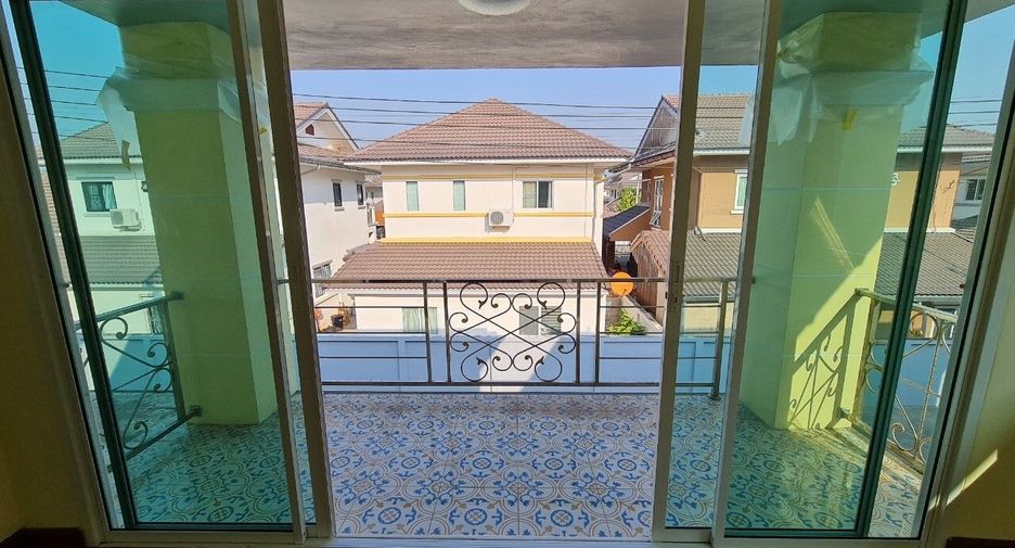 Casa en venta de 3 habitaciones en Saraphi, Chiang Mai