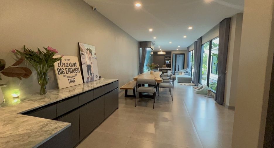 For sale 5 bedrooms house in Mueang Chiang Mai, Chiang Mai