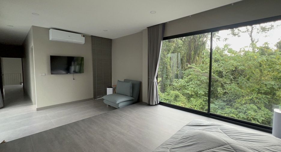 For sale 5 bedrooms house in Mueang Chiang Mai, Chiang Mai