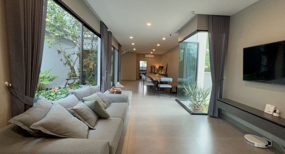 For sale 5 bedrooms house in Mueang Chiang Mai, Chiang Mai