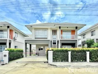 For sale 3 bedrooms house in San Kamphaeng, Chiang Mai